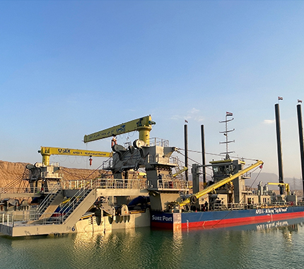 أكبر جرافة من النوع المنفصل في العالم في مصر