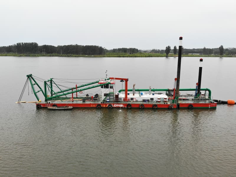 جرافة شفط هيدروليكية JLCSD500 مقاس 20 بوصة، سعة 4000 متر مكعب/ساعة، لأعمال التجريف والتعدين