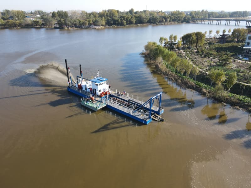 جرافة غاطسة تعمل بمضخة، قاطعة للرمل، جرافة شفط لعمق تجريف أكبر