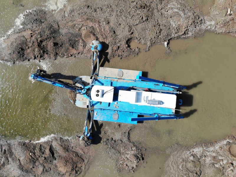 جرافة برمائية ذاتية الدفع متعددة الوظائف (500 متر مكعب/ساعة) للمناطق المائية الضحلة