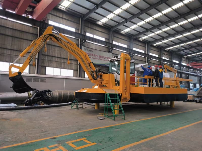 جرافة برمائية متعددة الوظائف (900 متر مكعب/ساعة) مزودة بمضخة شفط/جرافة