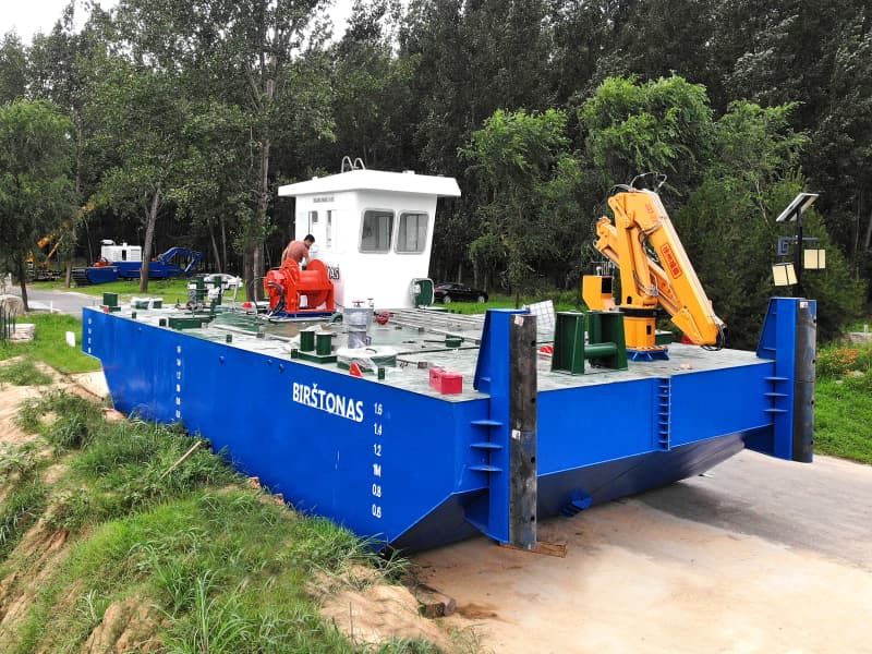 قارب عمل متعدد الوظائف، خدمة نقل، دافع، بارجة، قاطرة