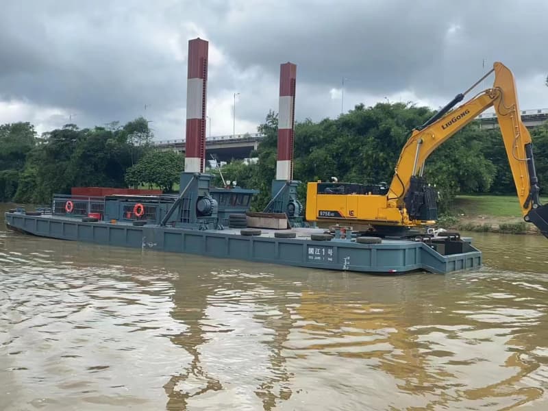 منصة عمل مخصصة لجرافة ذات ذراع خلفي لعمليات الحفر