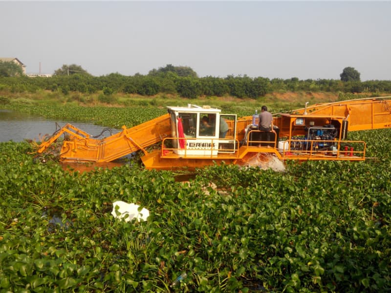 قارب حصاد الأعشاب المائية، قارب تنظيف المياه، قارب كاشط للنفايات